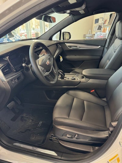 2026 Cadillac XT5 Luxury