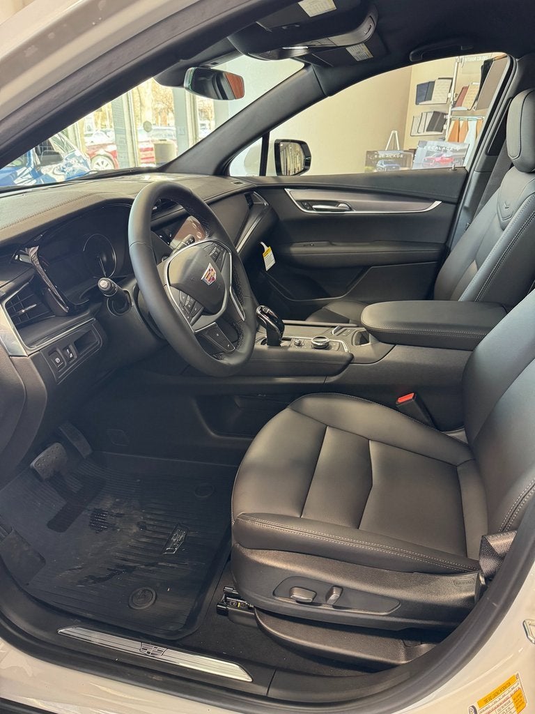 2026 Cadillac XT5 Luxury