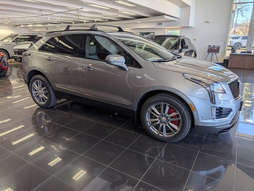 2025 Cadillac XT5 Sport