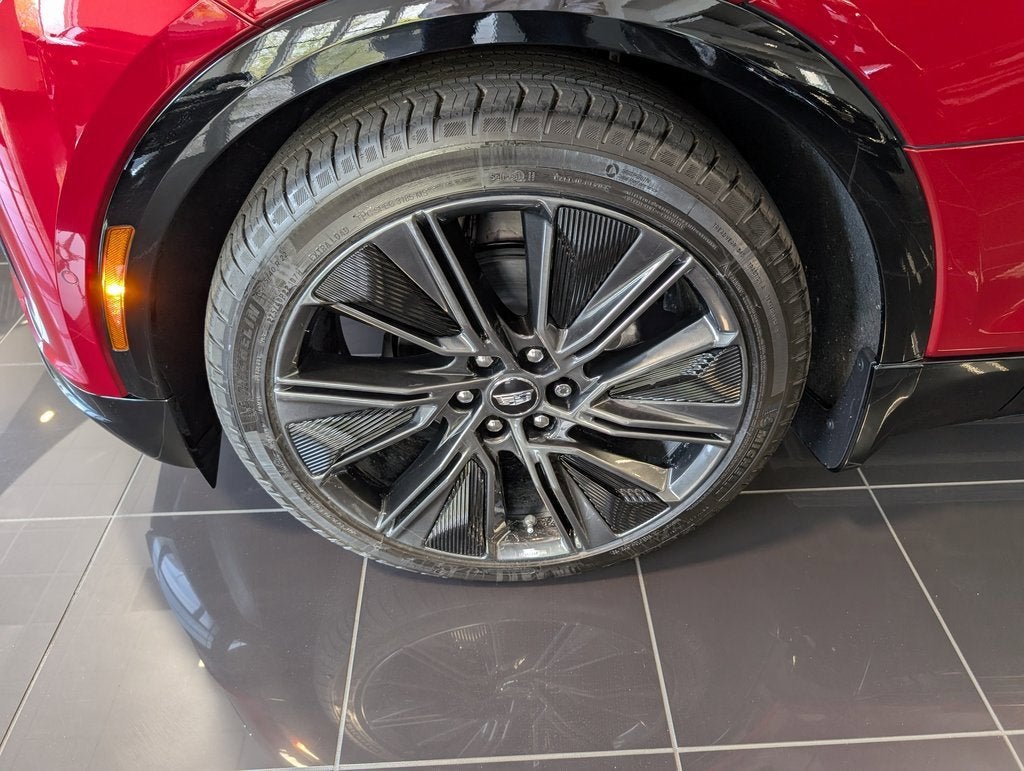 2025 Cadillac LYRIQ Sport 3