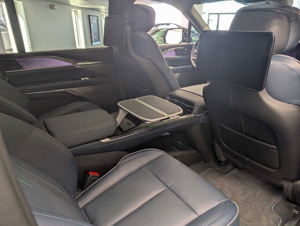 2025 Cadillac ESCALADE IQ Luxury 2