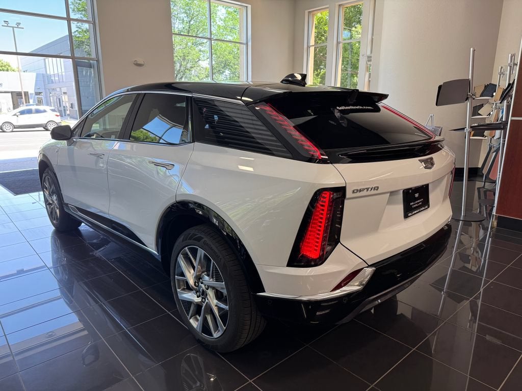 2027 Cadillac OPTIQ Premium Luxury
