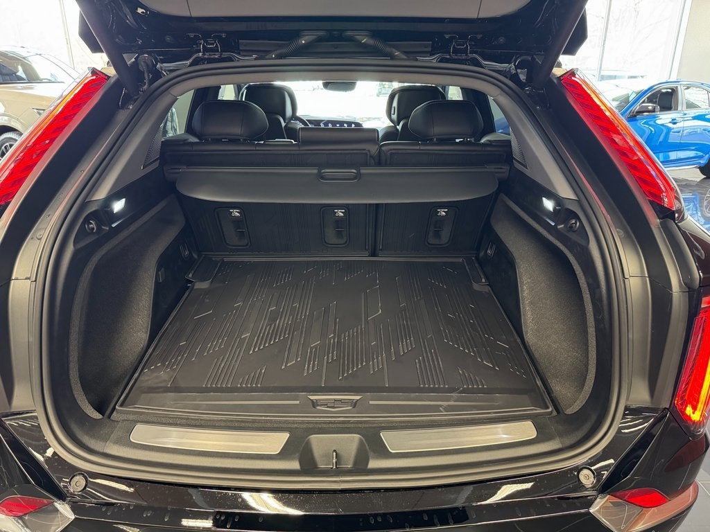 2026 Cadillac OPTIQ Premium Luxury