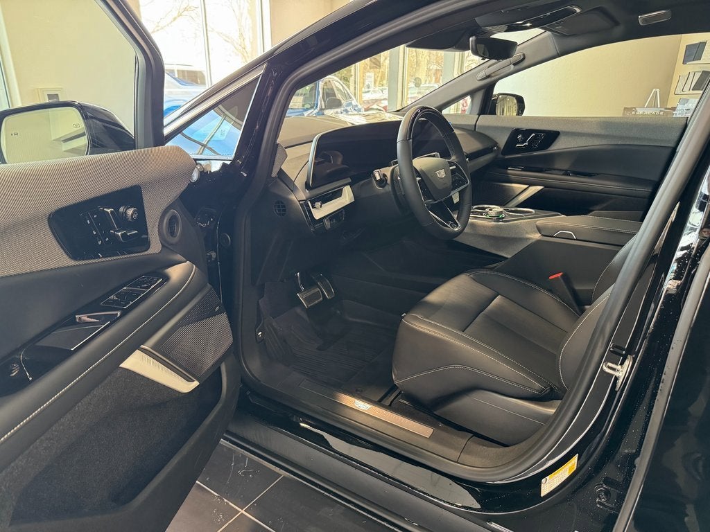 2026 Cadillac OPTIQ Premium Luxury