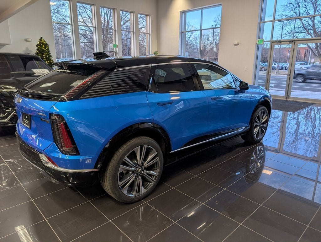 2026 Cadillac OPTIQ Premium Luxury