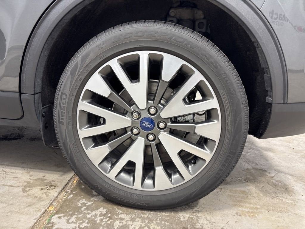 2020 Ford Escape Titanium