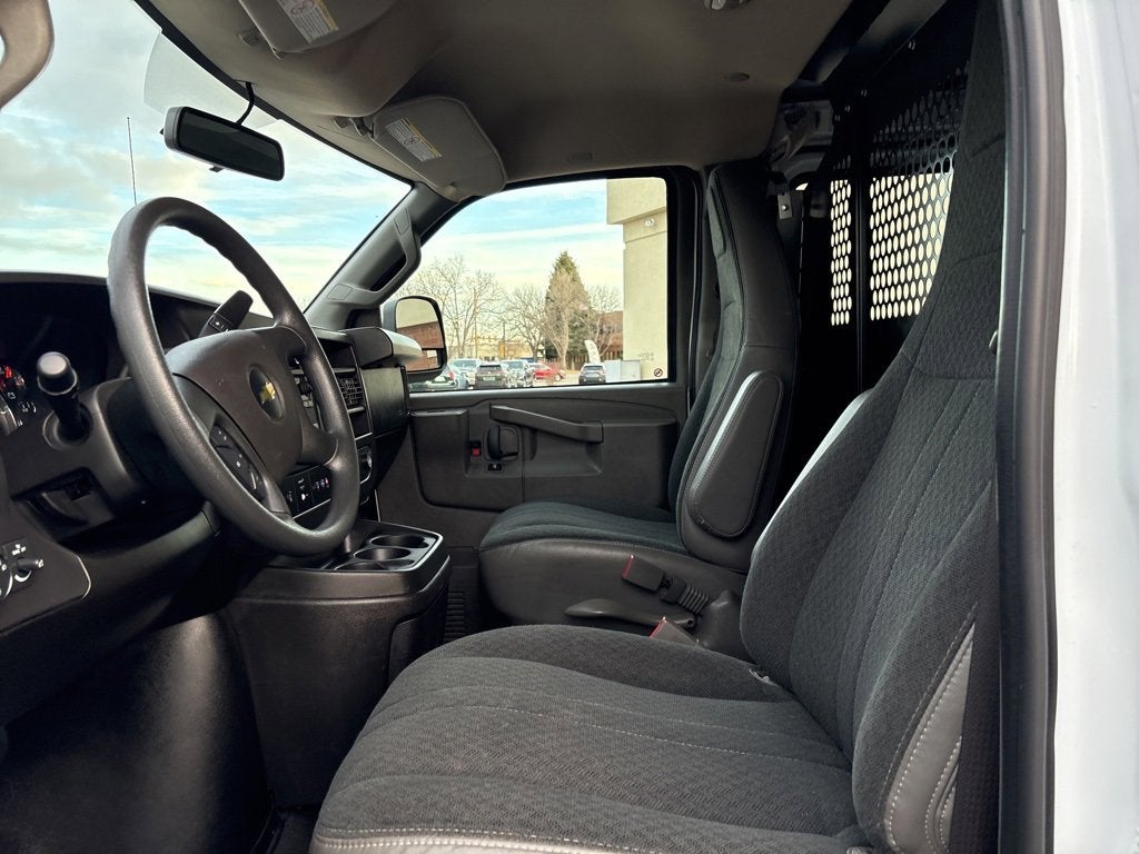 2024 Chevrolet Express Cargo 2500 WT