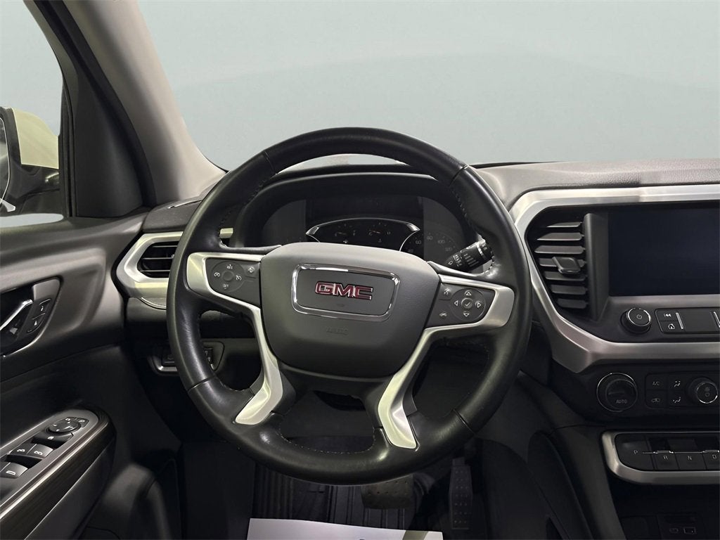 2022 GMC Acadia SLT