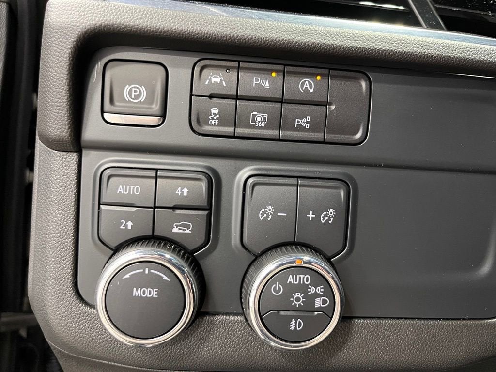 2025 Chevrolet Tahoe RST