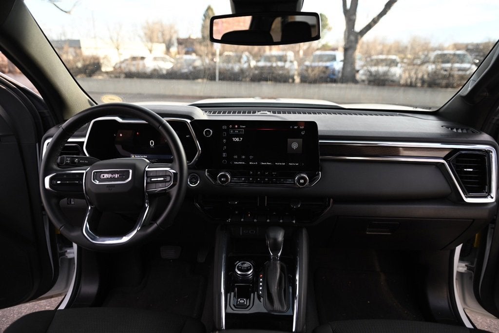 2024 GMC Canyon Elevation