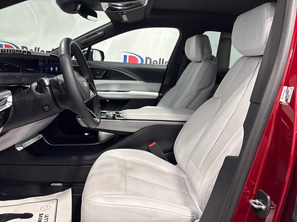 2024 Cadillac LYRIQ Sport 1