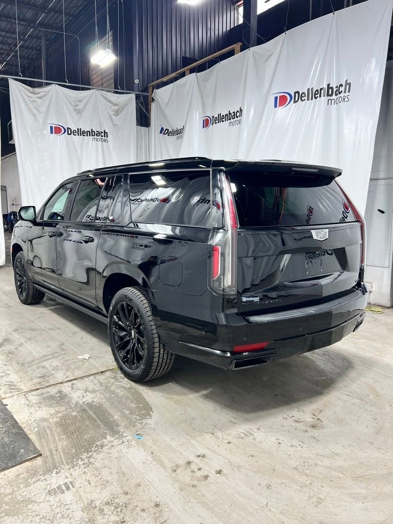 2023 Cadillac Escalade ESV Sport Platinum