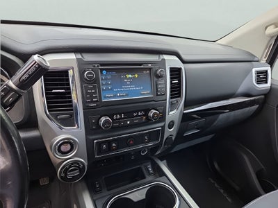 2018 Nissan TITAN SV