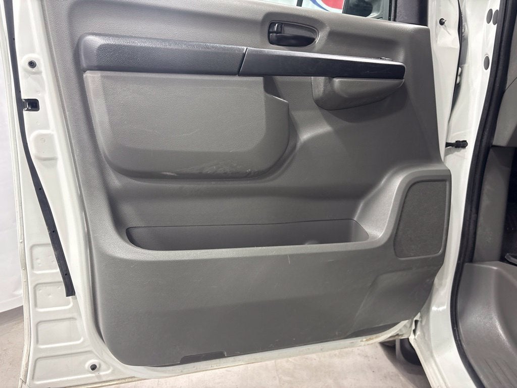 2021 Nissan NV Cargo NV2500 HD SV High Roof V8