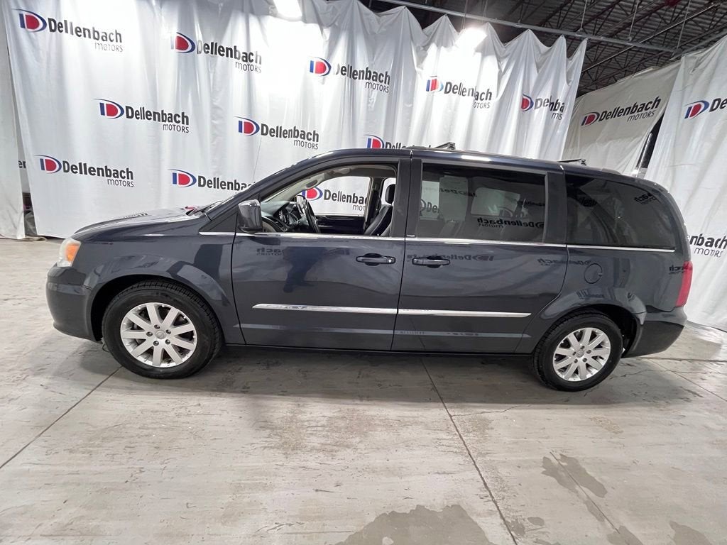 2014 Chrysler Town & Country Touring