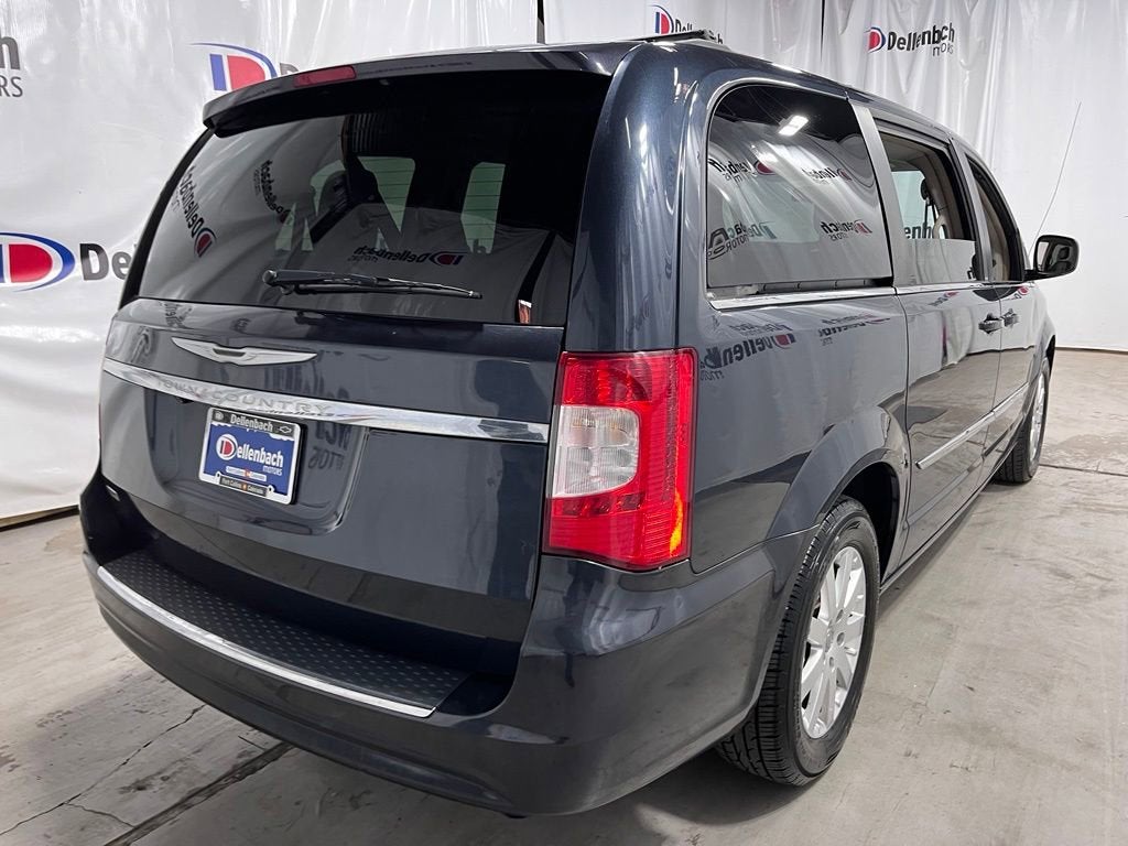 2014 Chrysler Town & Country Touring