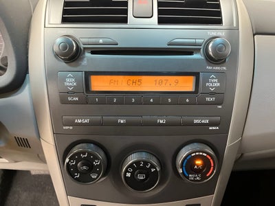 2011 Toyota Corolla LE