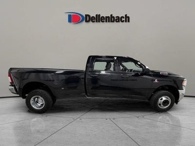 2022 RAM 3500 Tradesman Crew Cab 4x4 8' Box