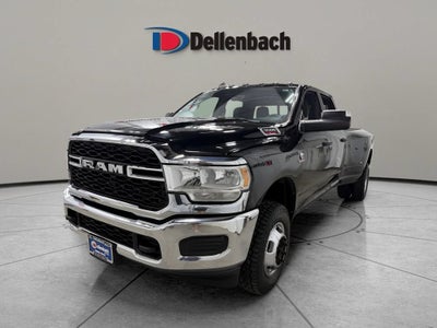 2022 RAM 3500 Tradesman Crew Cab 4x4 8' Box