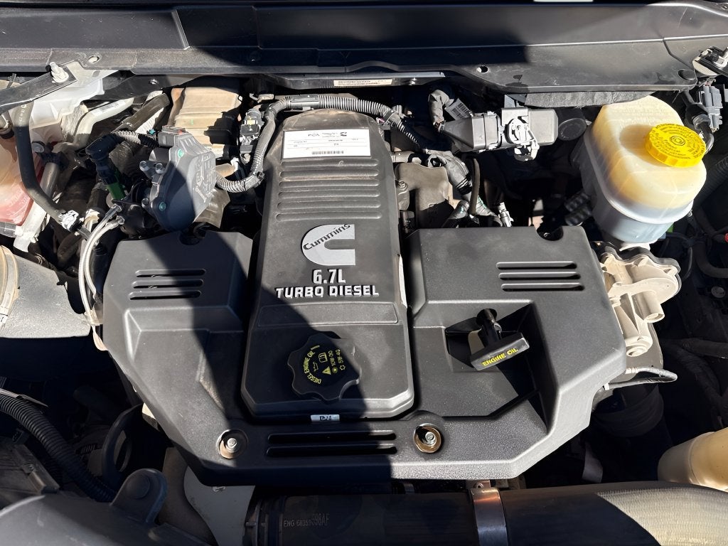 2021 RAM 2500 Laramie Crew Cab 4x4 6'4" Box