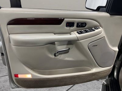 2002 Cadillac Escalade EXT Standard