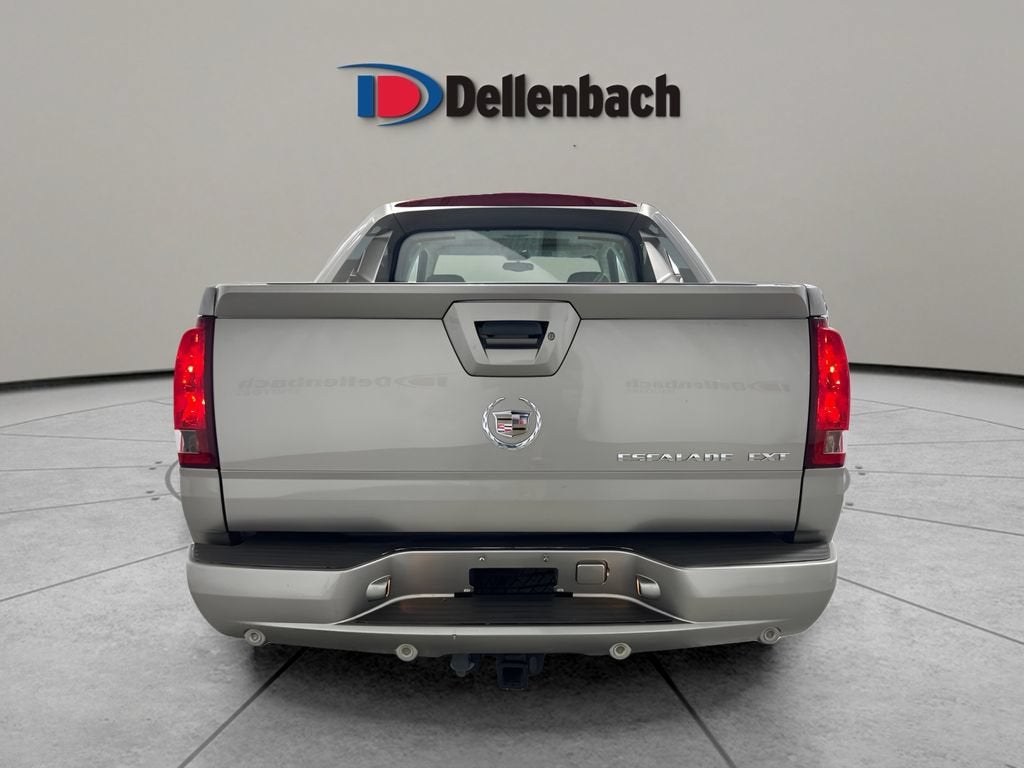 2002 Cadillac Escalade EXT Standard