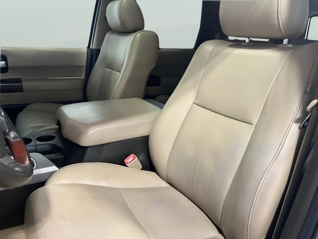 2011 Toyota Sequoia Platinum 5.7L V8