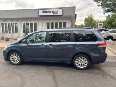 2014 Toyota Sienna LE 7 Passenger