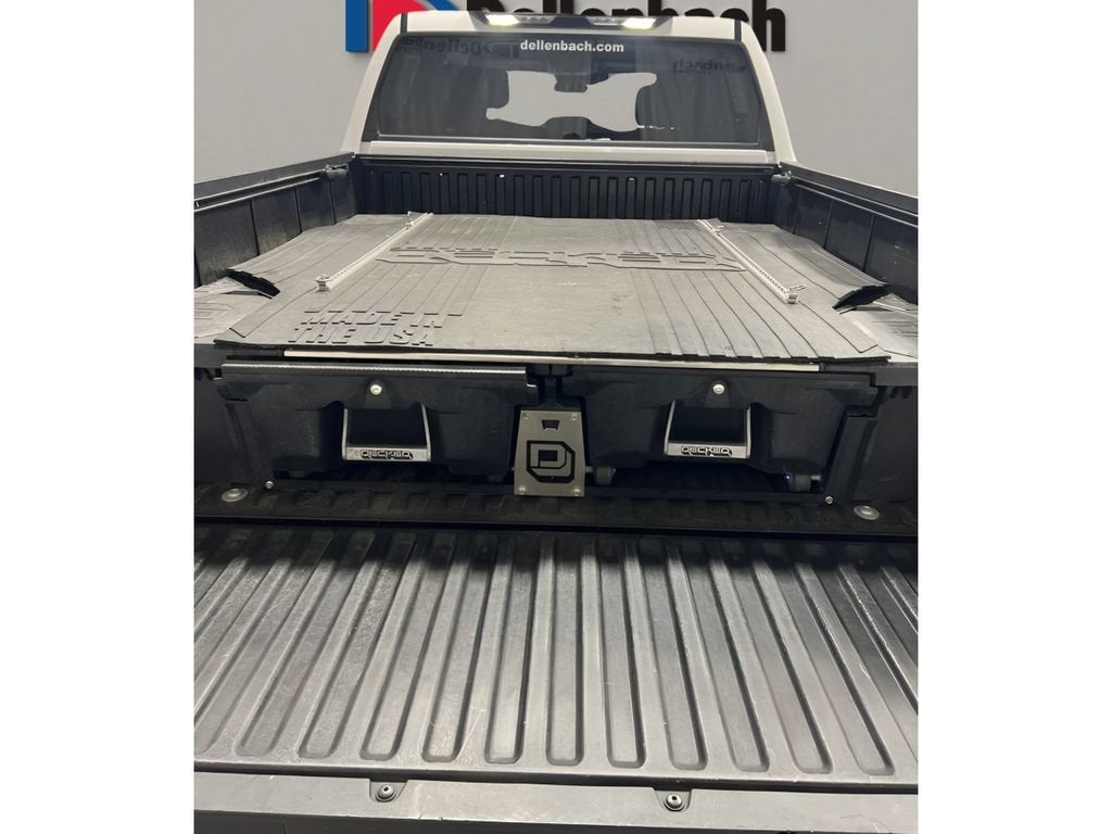 2023 Toyota Tundra 4WD SR5