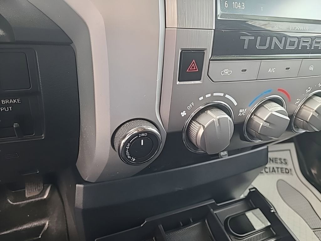 2017 Toyota Tundra 4WD SR