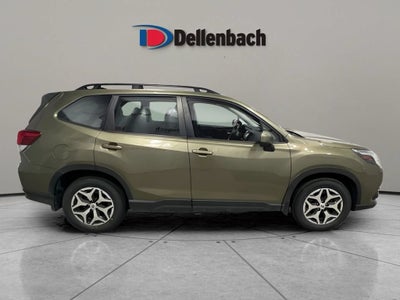 2024 Subaru Forester Premium