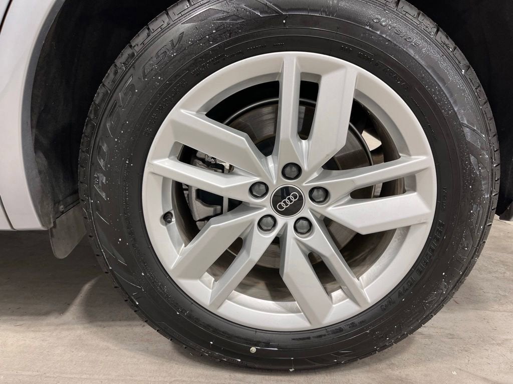 2022 Audi Q5 S line Premium