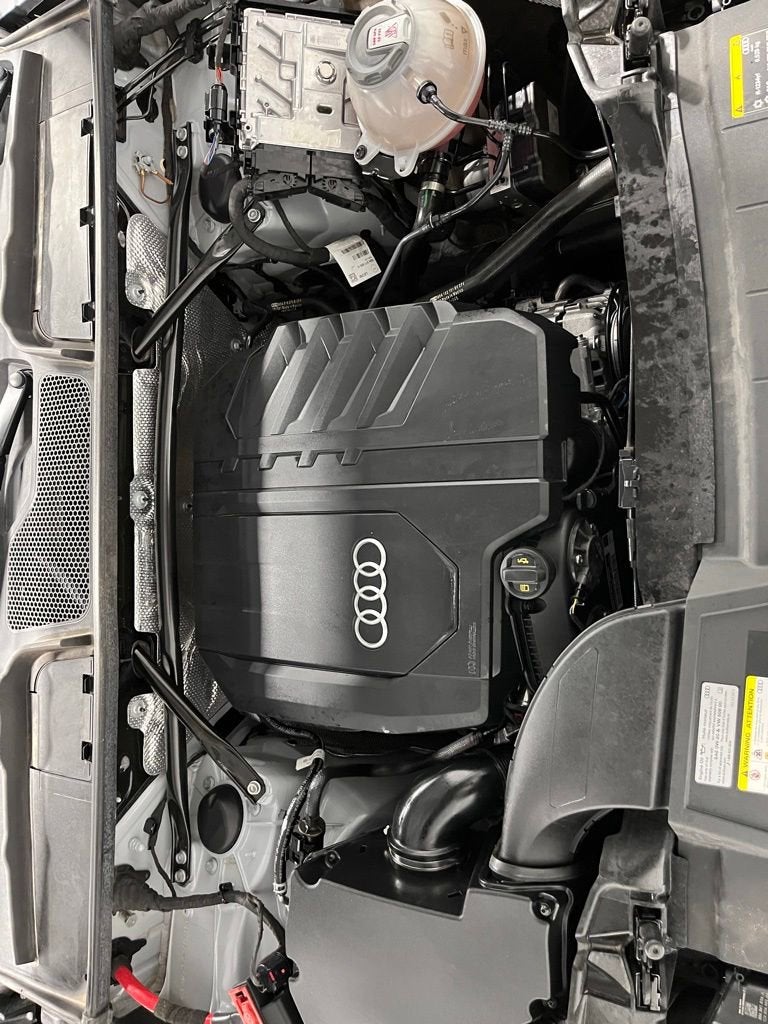 2022 Audi Q5 S line Premium