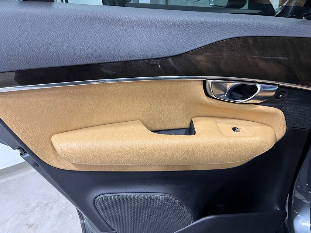 2018 Volvo XC90 Momentum
